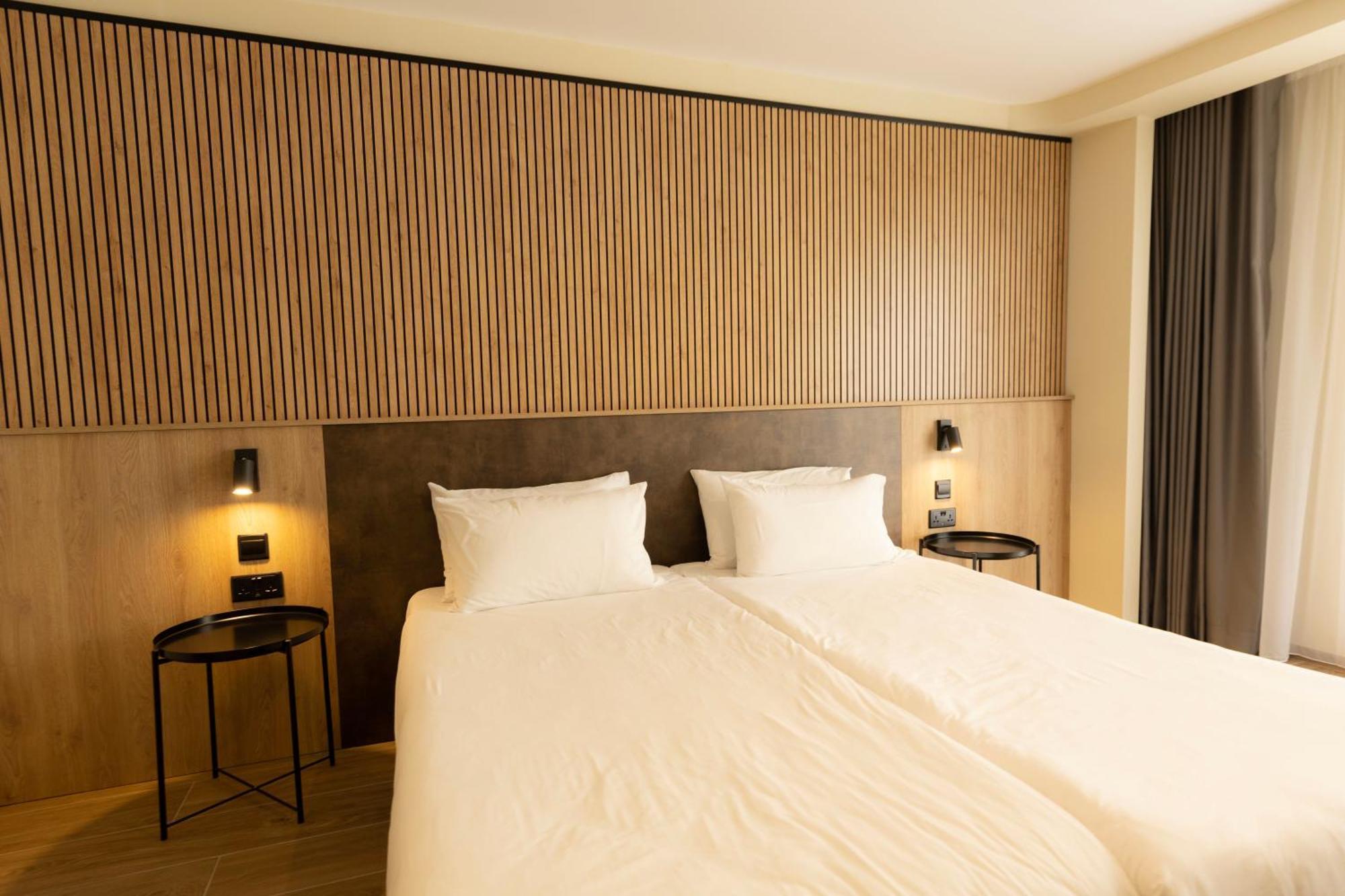 East Sliema Suites ภายนอก รูปภาพ