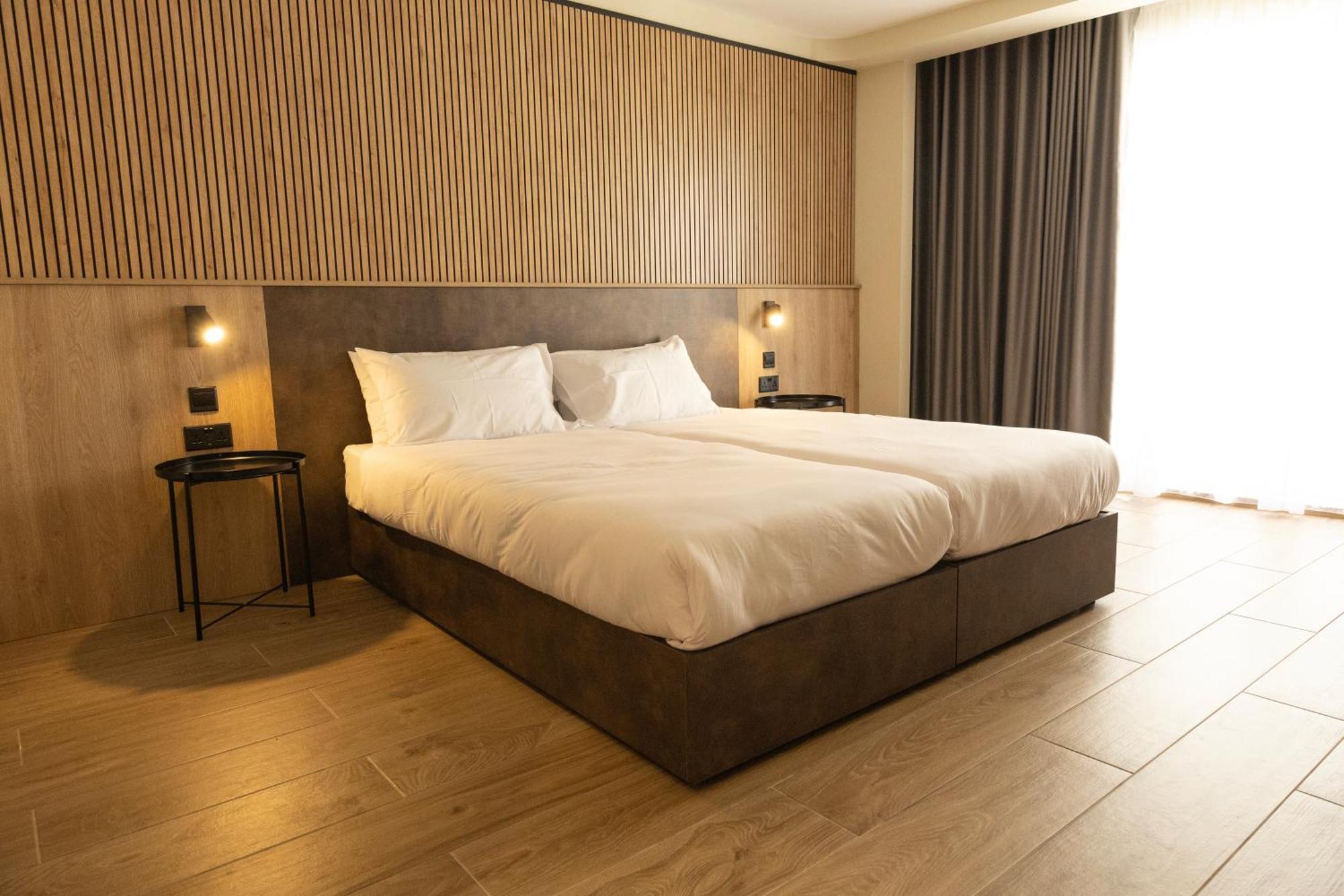 East Sliema Suites ภายนอก รูปภาพ